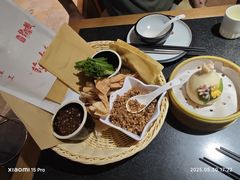 -鲁菜根·泰安菜(万达店)