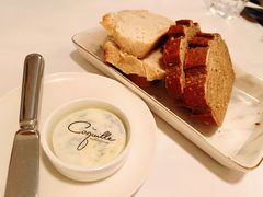 餐前面包-壳里西餐厅Coquille Seafood Bistro(蒙自路店)