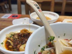 -湘人龙记老长沙米粉(鸟巢店)