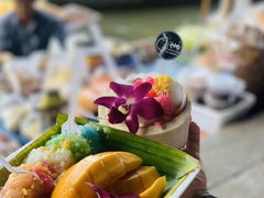 -雷米蛋糕·安佳奶油·当日最鲜果(保利·湾天地店)