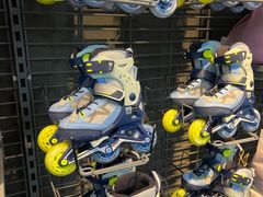 -迪卡侬(苗岭路店)