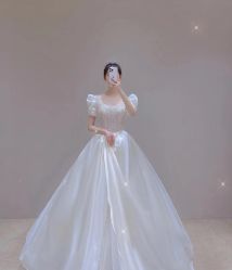 -不晚国际婚纱礼服