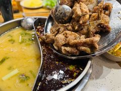 -肖肖酸萝卜鱼火锅(总店)