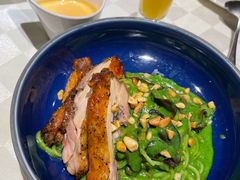 鸡肉松仁菠菜汁意面-西堤牛排(南京龙江店)