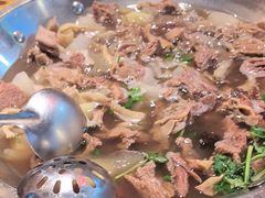 -大众跷脚牛肉馆·非遗传承单位(峨眉山店)