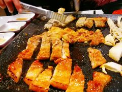 -八色五花肉(新村2号店)