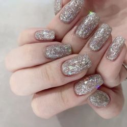 -悦指间美甲美睫