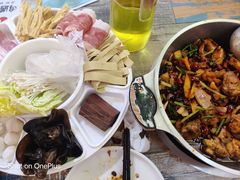 -鸡遇虾煲干锅火锅(小寨金莎店)