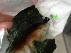 -全家便利店(襄阳南路店)