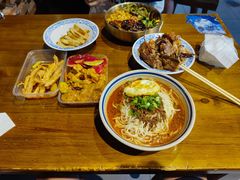 -聚合鑫东北熏酱熟食麻辣面(长阳店)