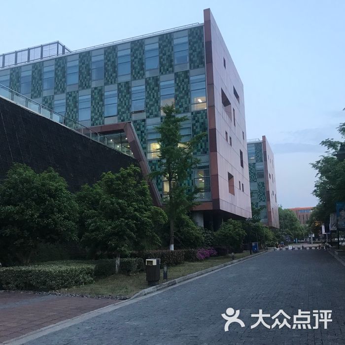 西交利物浦大學