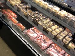 面包甜点陈列柜-红宝石·鲜奶小方·海派西点房(浦三店)