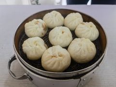 鲜肉馅小笼包-上海小笼包