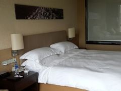 android_upload_pic-广州花都皇冠假日酒店