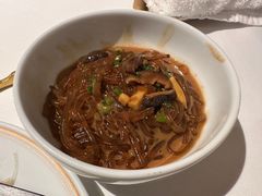 沙蒜烧豆面-新荣记(BFC外滩金融中心店)