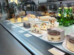 面包甜点陈列柜-Seesaw Coffee(苏州中心店)
