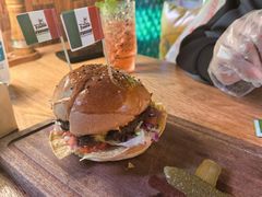 -Famous肥猫墨西哥音乐餐吧(五棵松华熙LIVE店)