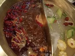 -重庆爽翻天老火锅(临平万达广场店)