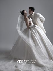 -至臻微拉婚纱摄影