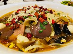 -闫府私房菜(经四路万达店)