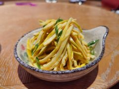 小葱拌羊尾笋-宁波柏悦酒店·钱湖渔港