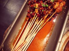 -沪小二炭火蛙锅(淮海中路美食不夜城店)