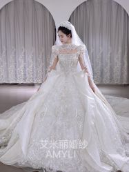 -艾米丽婚纱礼服
