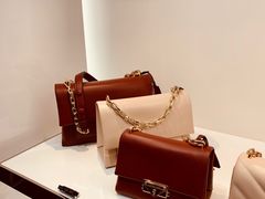 -日上免税店(三径路t3店)