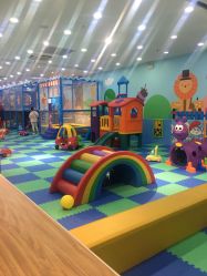 -爱婴室(上海浦建路店)