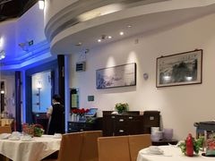 -五谷芳乳鸽王(海景店)