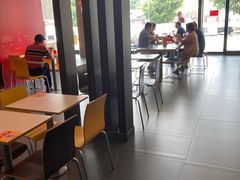 大堂-麦当劳(驿坂服务区B区店)