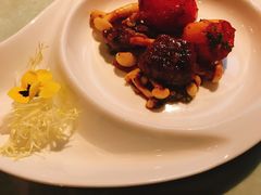 百花煎酿水果椒拼一口牛-三号黄浦会Canton Table