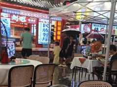 -刘姐啤酒鱼民族演艺餐厅(西街总店)