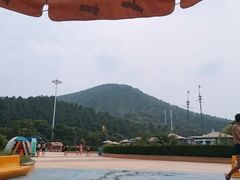 -汤山欢乐雪世界