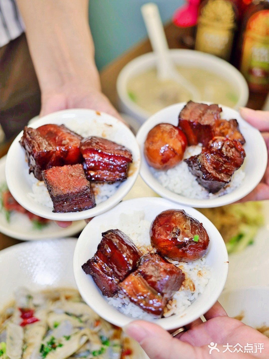 本地人认证过的红烧肉拌饭，吼吼吃！！