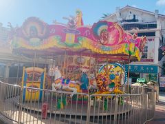 -亚龙湾亚泰商业街