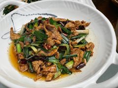 -蔼若春.传承三十年云南菜(金碧公园店)