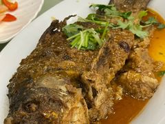 -园中园美食城