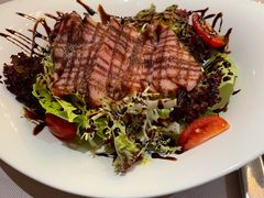 烟薰鸭肉沙拉-戈雅法餐厅(世界城广场店)
