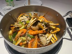 -七欣天香辣蟹火锅(闵行浦江欢乐颂店)