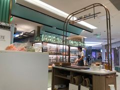 -奈雪的茶(亨特国际广场店)