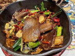 -云海肴·汽锅鸡·云南菜(天山百盛优客店)