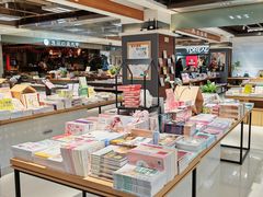 -郑州市新华书店读者俱乐部 零点书吧(西太康路店)