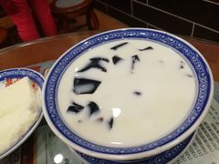 芋圆仙草-赵记传承特色牛奶甜品(泉城广场店)