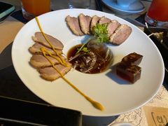 -穹六人间 people 6(岳阳路店)