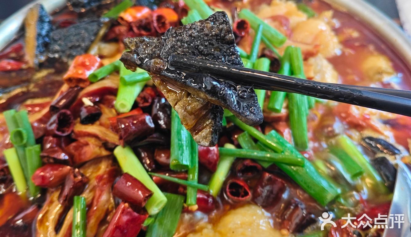 坐标南宫📍值得三刷的宝藏餐馆-鱼杂锅封神！