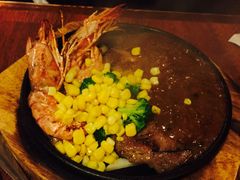 -玛格萝妮比萨屋(四平店)
