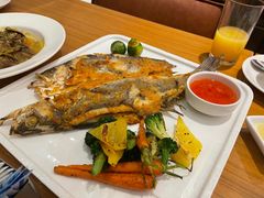 -亚龙湾希尔顿自助餐厅·海鲜·烧烤·沙滩BBQ·现场乐队