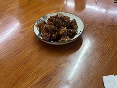 -胡子饮食店