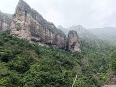 -雁荡山三折瀑景区